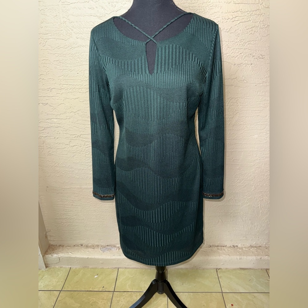 Foley’s Petite Emerald Green Sheath Dress Beaded Cuff Keyhole- 8P‎ - Picture 4 of 10